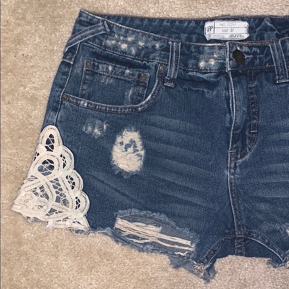 Lace denim shorts - Picture 3 of 4